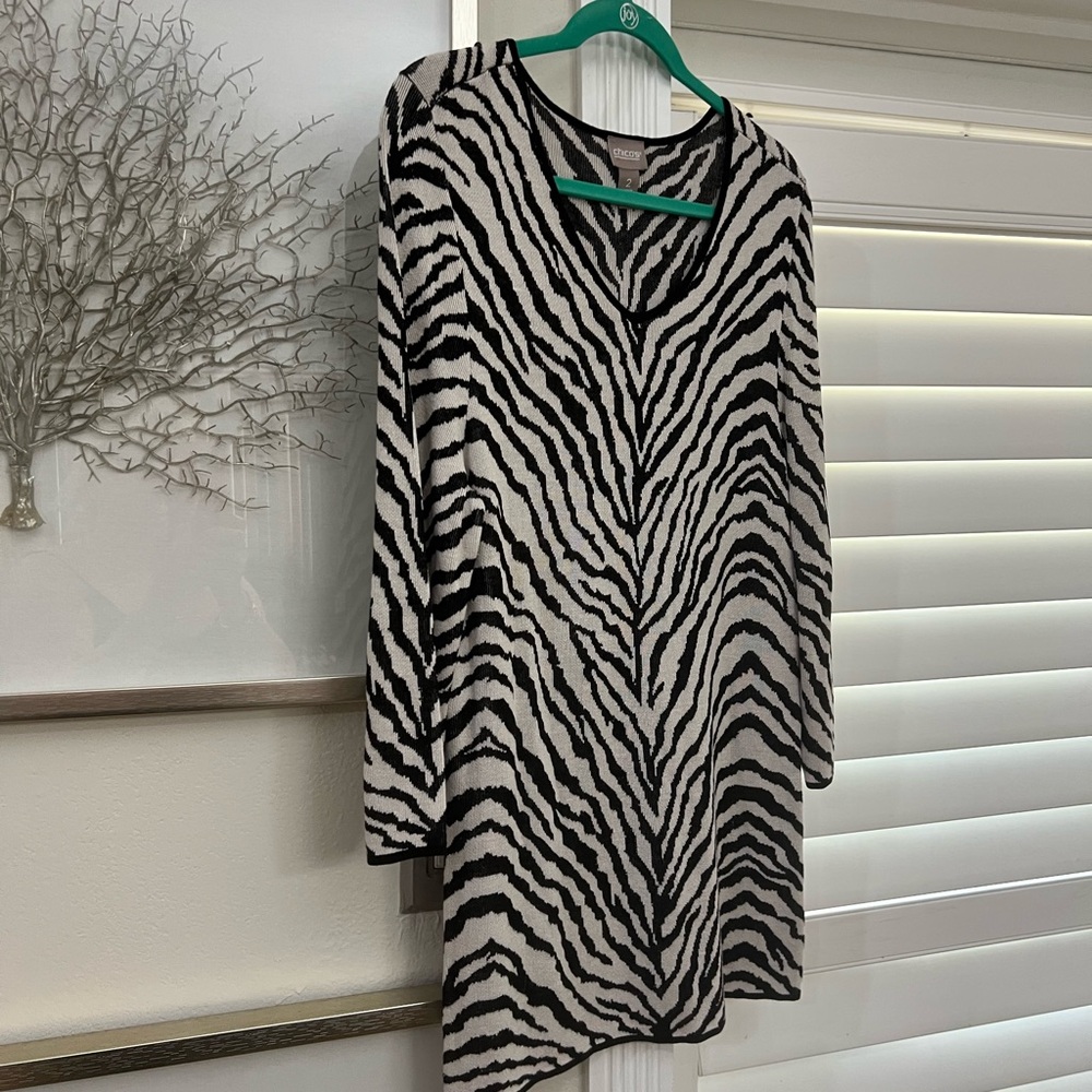 Chico’s Zebra Light Weight Sweater, size 2.